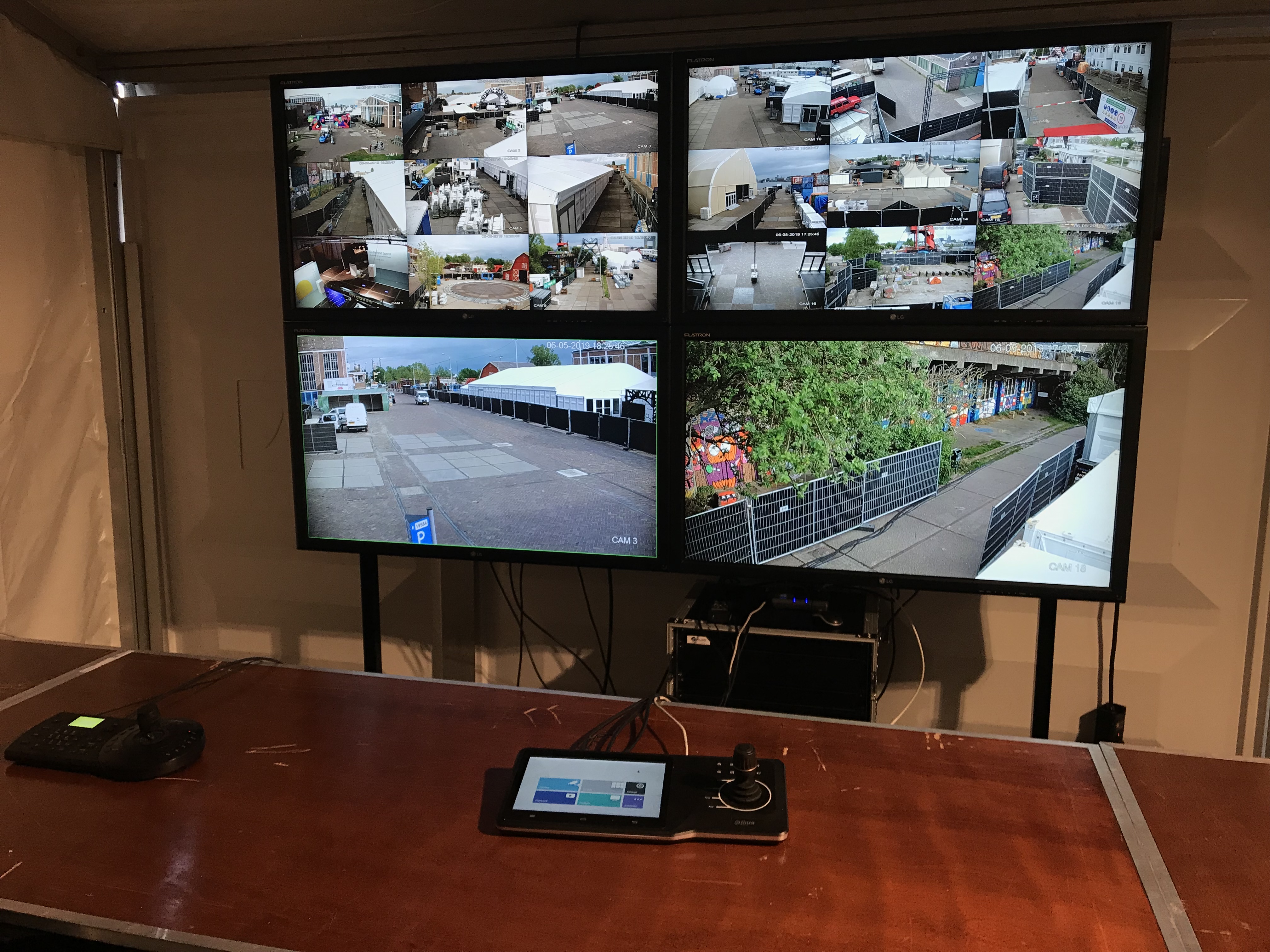 Cameratoezicht geleverd tijdens The Next Web Conference Amsterdam, gehele terrein voorzien van (draadloze) full HD speeddome camera’s! CP ingericht met videowall en touchscreen PTZ controler! #TNW #beveiliging #cameratoezicht #NDSM-werf #Amsterdam #camera’s #security